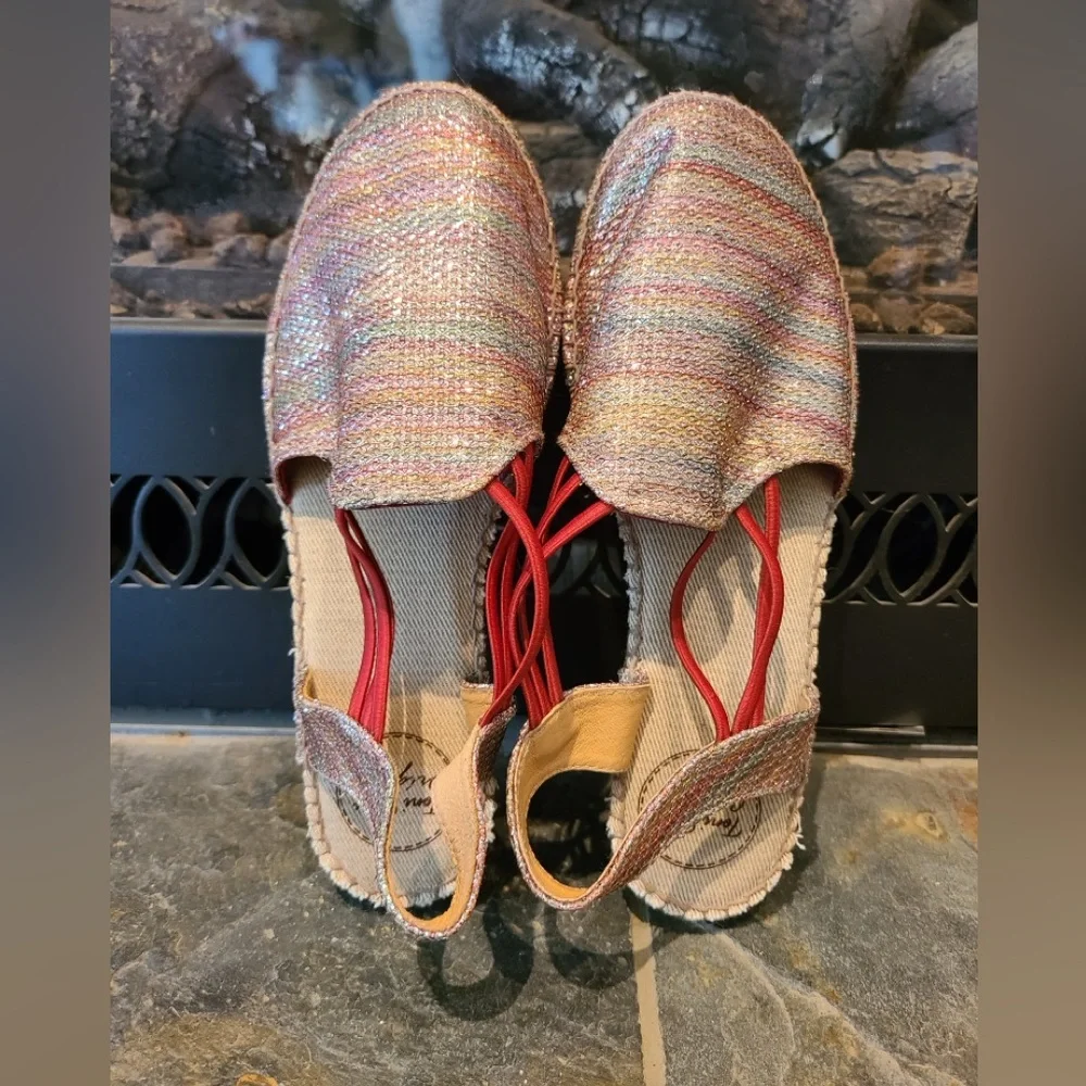Toni Pons Multi-Color Metallic Origens Noa Espadrilles/ Flat sandals size 39/8
